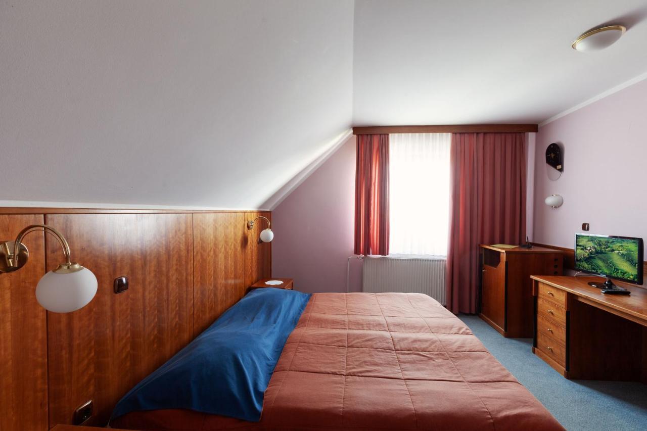 Hotel Gostisce Prosnik Ormoz Exterior foto