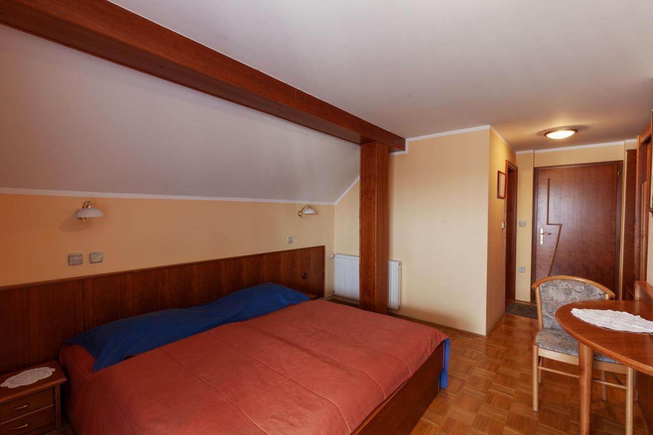 Hotel Gostisce Prosnik Ormoz Exterior foto