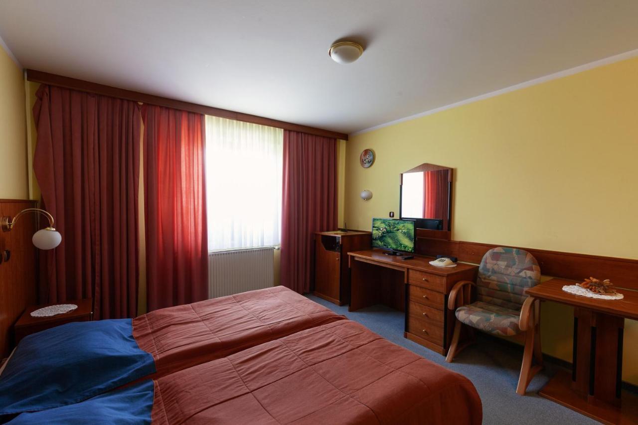 Hotel Gostisce Prosnik Ormoz Exterior foto